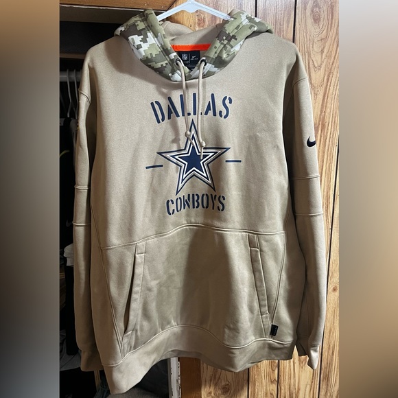Dallas Cowboys 2018 Nike Salute to Service hoodie